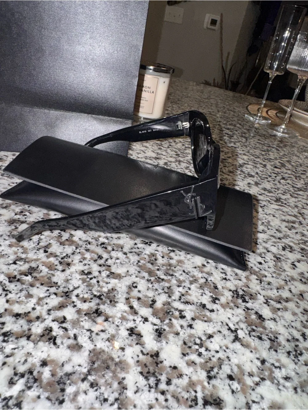Saint Laurent Black SLM19 Wayfarer Sunglasses - Picture 4 of 9